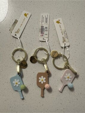 Daisy pickle ball Paddle Keychains - Pastel  set of 3 the darling effect NWT